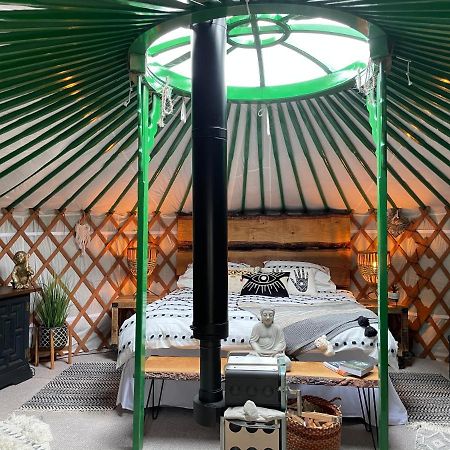 Chwilog O Dan Y Coed Luxury Yurt With Hot Tub酒店 外观 照片